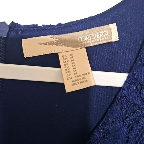 Forever 21 Ladies Dress, size M - Picture 4 of 5